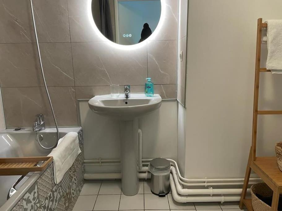 Appartamento Frida 4 Pers Hypercentre + Clim Épernay Esterno foto